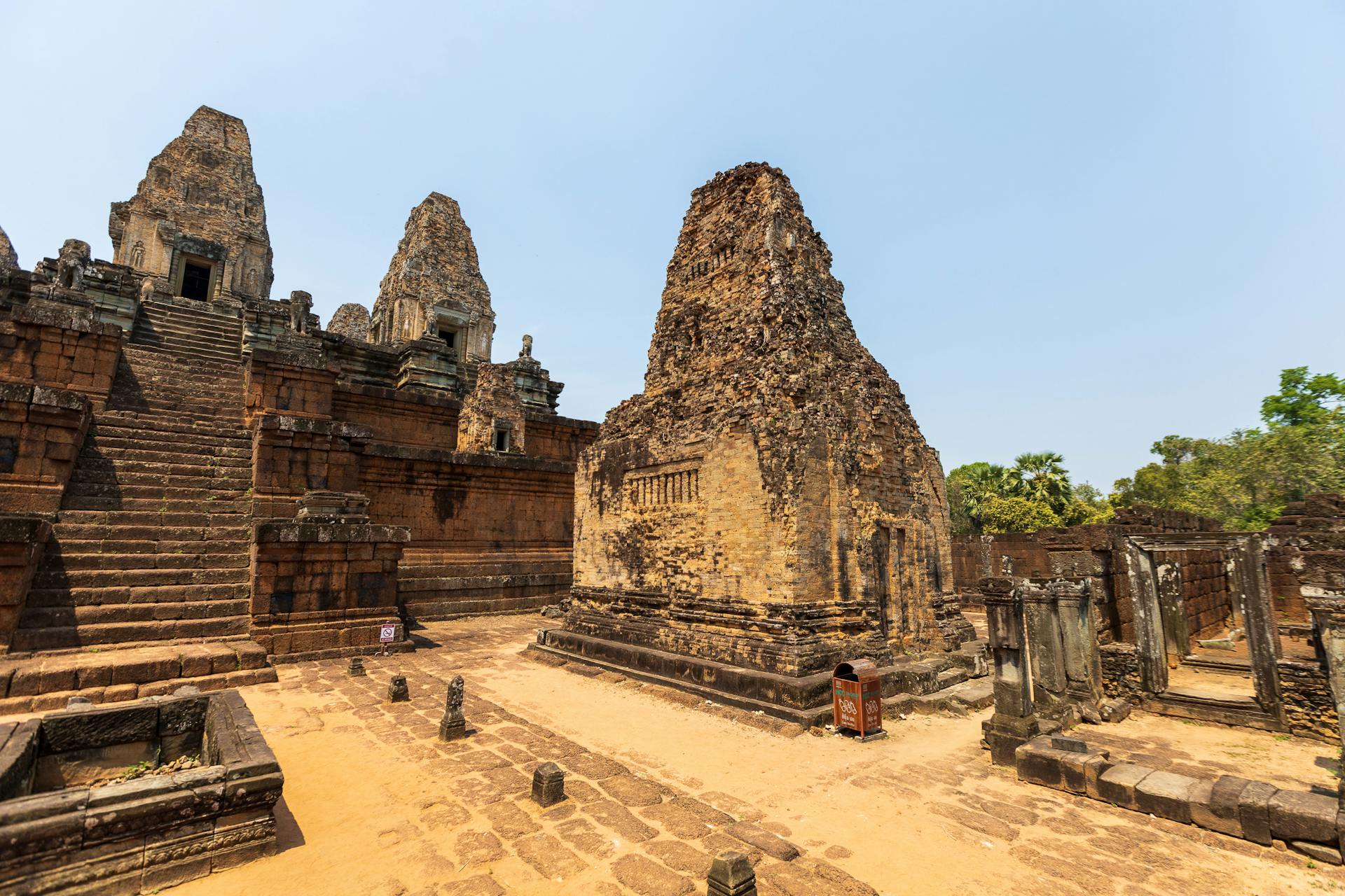 Capture the timeless beauty of Battambang’s Khmer heritage